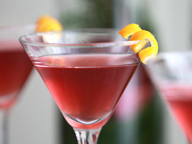 US warns travelers about tainted alcohol in Mexico