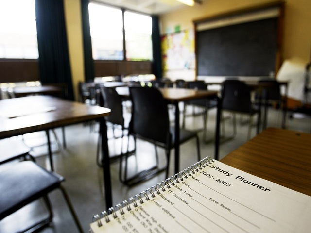 Michigan teachers, support staff who worked during COVID-19 pandemic eligible for grant